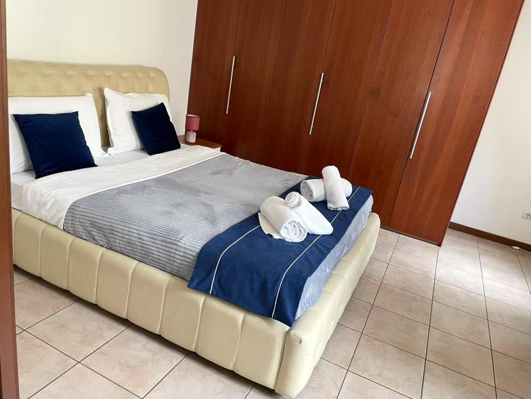 Flat Blue Apartment Верона Екстериор снимка